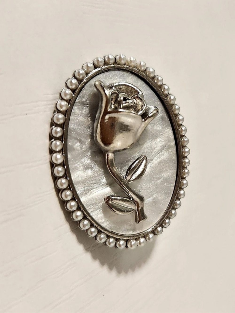 Rose Brooch in Silver With White Faux Pearls Mother Of Pearl Style